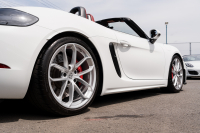 ポルシェ 718スパイダー ｽﾊﾟｲﾀﾞｰｸﾗｼｯｸｲﾝﾃﾘｱ ｽﾎﾟｰﾂｸﾛﾉPKG　ｽﾎﾟｰﾂｼｰﾄ･ﾌﾟﾗｽ ﾌﾞﾗｯｸｿﾌﾄﾄｯﾌﾟ PCMﾅﾋﾞ ｽﾎﾟｰﾂｴｸﾞｿﾞｰｽﾄ PASM ｱﾙｶﾝﾀｰﾗGTｽﾎﾟｽﾃ 718ｽﾊﾟｲﾀﾞｰ20ｲﾝﾁAW　2年保証