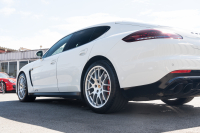 ポルシェ パナメーラ GTS ｽﾎﾟｰﾂｸﾛﾉPKG　後期 ﾌﾞﾗｯｸﾊｰﾌﾚｻﾞｰ ﾅﾋﾞTV ｽﾎﾟｰﾂｴｸﾞｿﾞｰｽﾄ ｽﾎﾟｰﾂﾃﾞｻﾞｲﾝｽﾃｱ PDLSﾌﾟﾗｽ PASM/ｴｱｻｽ ｸﾙｺﾝ BOSE RSｽﾊﾟｲﾀﾞｰ20AW　2年保証