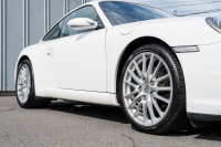 ポルシェ 911(Type997) ｶﾚﾗ ｴｸｽｸﾙｰｼﾌﾞED ｽﾎﾟｰﾂｸﾛﾉPKG　75台限定 ﾌﾞﾗｯｸﾚｻﾞｰｼｰﾄ ｸﾗﾘｵﾝﾅﾋﾞ ﾌﾙｾｸﾞTV PASM ｽﾎﾟｰﾂﾃﾞｻﾞｲﾝ19ｲﾝﾁAW ｷｾﾉﾝ ｶｰﾎﾞﾝｲﾝﾃﾘｱ　2年保証