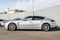 ポルシェ パナメーラ ｴﾃﾞｨｼｮﾝ ｽﾎﾟｰﾂｸﾛﾉPKG　特別仕様車 MY16 後期ﾓﾃﾞﾙ ﾌﾞﾗｯｸﾚｻﾞｰｼｰﾄ ﾅﾋﾞTV PDLS+/LEDﾗｲﾄ PASM ｴﾝﾄﾘｰﾄﾞﾗｲﾌﾞ ｿﾌﾄｸﾛｰｽﾞﾄﾞｱ BOSE ﾀｰﾎﾞⅡ19ｲﾝﾁAW　2年保証