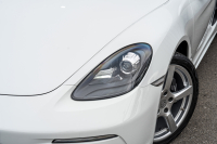 ポルシェ 718 ケイマン ｽﾎﾟｰﾂｸﾛﾉPKG　MY18 6速MT ﾌﾞﾗｯｸﾊｰﾌﾚｻﾞｰ PCMﾅﾋﾞ AppleCarPlay ｽﾎﾟｰﾂｴｸﾞｿﾞｰｽﾄ PASM ｷｾﾉﾝ ｵｰﾄｴｱｺﾝ TPM ｹｲﾏﾝS19ｲﾝﾁAW　2年保証