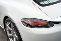 ポルシェ 718 ケイマン ｽﾎﾟｰﾂｸﾛﾉPKG　MY18 6速MT ﾌﾞﾗｯｸﾊｰﾌﾚｻﾞｰ PCMﾅﾋﾞ AppleCarPlay ｽﾎﾟｰﾂｴｸﾞｿﾞｰｽﾄ PASM ｷｾﾉﾝ ｵｰﾄｴｱｺﾝ TPM ｹｲﾏﾝS19ｲﾝﾁAW　2年保証