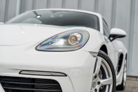 ポルシェ 718 ケイマン ｽﾎﾟｰﾂｸﾛﾉPKG　MY18 6速MT ﾌﾞﾗｯｸﾊｰﾌﾚｻﾞｰ PCMﾅﾋﾞ AppleCarPlay ｽﾎﾟｰﾂｴｸﾞｿﾞｰｽﾄ PASM ｷｾﾉﾝ ｵｰﾄｴｱｺﾝ TPM ｹｲﾏﾝS19ｲﾝﾁAW　2年保証