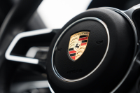 ポルシェ 718 ケイマン ｽﾎﾟｰﾂｸﾛﾉPKG　MY18 6速MT ﾌﾞﾗｯｸﾊｰﾌﾚｻﾞｰ PCMﾅﾋﾞ AppleCarPlay ｽﾎﾟｰﾂｴｸﾞｿﾞｰｽﾄ PASM ｷｾﾉﾝ ｵｰﾄｴｱｺﾝ TPM ｹｲﾏﾝS19ｲﾝﾁAW　2年保証