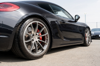 ポルシェ ケイマン(Type981) GT4 ｽﾎﾟｰﾂｸﾛﾉPKG　MY16 6速ﾏﾆｭｱﾙ ｽﾎﾟｰﾂｼｰﾄ･ﾌﾟﾗｽ ｸﾗﾘｵﾝﾅﾋﾞ ﾌﾙｾｸﾞTV ｽﾎﾟｰﾂｴｸﾞｿﾞｰｽﾄ PASM ｵｰﾄｴｱｺﾝ TPM GT4専用20ｲﾝﾁAW　2年保証