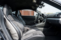 ポルシェ ケイマン(Type981) GT4 ｽﾎﾟｰﾂｸﾛﾉPKG　MY16 6速ﾏﾆｭｱﾙ ｽﾎﾟｰﾂｼｰﾄ･ﾌﾟﾗｽ ｸﾗﾘｵﾝﾅﾋﾞ ﾌﾙｾｸﾞTV ｽﾎﾟｰﾂｴｸﾞｿﾞｰｽﾄ PASM ｵｰﾄｴｱｺﾝ TPM GT4専用20ｲﾝﾁAW　2年保証