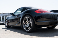 ポルシェ ケイマン(Type987) S ｽﾎﾟｰﾂｸﾛﾉPKG　世界限定777台/日本導入15台 ﾌﾞﾗｯｸﾚｻﾞｰｲﾝﾃﾘｱ ｼｰﾄﾋｰﾀｰ ｶﾛｯﾂｪﾘｱHDDﾅﾋﾞ PASM ｷｾﾉﾝ 911ﾀｰﾎﾞ19ｲﾝﾁAW 専用ｽﾄﾗｲﾌﾟ&ﾃﾞｶｰﾙ 　2年保証