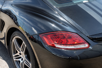 ポルシェ ケイマン(Type987) S ｽﾎﾟｰﾂｸﾛﾉPKG　世界限定777台/日本導入15台 ﾌﾞﾗｯｸﾚｻﾞｰｲﾝﾃﾘｱ ｼｰﾄﾋｰﾀｰ ｶﾛｯﾂｪﾘｱHDDﾅﾋﾞ PASM ｷｾﾉﾝ 911ﾀｰﾎﾞ19ｲﾝﾁAW 専用ｽﾄﾗｲﾌﾟ&ﾃﾞｶｰﾙ 　2年保証