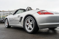 ポルシェ ボクスター(Type987) S　MY08 ﾌﾞﾗｯｸﾚｻﾞｰｲﾝﾃﾘｱ ｱﾀﾞﾌﾟﾃｨﾌﾞｽﾎﾟｰﾂｼｰﾄ ｼｰﾄﾋｰﾀｰ ｷｾﾉﾝﾍｯﾄﾞﾗｲﾄ ｸﾙｺﾝ ﾎﾞｸｽﾀｰS18ｲﾝﾁAW ｶﾗｰｸﾚｽﾄｾﾝﾀｰｷｬｯﾌﾟ ｵｰﾄｴｱｺﾝ 　2年保証