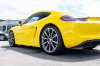 ポルシェ ケイマン(Type981) GTS ｽﾎﾟｰﾂｸﾛﾉPKG　6速MT 左ﾊﾝﾄﾞﾙ ﾌﾞﾗｯｸﾊｰﾌﾚｻﾞｰｽﾎﾟｰﾂｼｰﾄ･ﾌﾟﾗｽ ﾅﾋﾞTV ｽﾎﾟｰﾂｴｸﾞｿﾞｰｽﾄ PASM PDLS ｽﾎﾟｰﾂﾃﾞｻﾞｲﾝｽﾃｱﾘﾝｸﾞ TPM ｶﾚﾗｸﾗｼｯｸ20ｲﾝﾁAW　2年保証