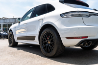 ポルシェ マカン GTS ｽﾎﾟｰﾂｸﾛﾉPKG　ﾌﾞﾗｯｸﾊｰﾌﾚｻﾞｰｼｰﾄ 10.9ｲﾝﾁPCM AppleCarPlay ｱﾗｳﾝﾄﾞﾋﾞｭｰ ｽﾎﾟｴｸﾞ ﾚｰﾝﾃﾞｨﾊﾟｰﾁｬｰﾜｰﾆﾝｸﾞ PASM PDLS ACC RSｽﾊﾟｲﾀﾞｰ20AW　2年保証