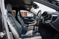 ポルシェ パナメーラ ﾍﾞｰｽｸﾞﾚｰﾄﾞ ｽﾎﾟｰﾂｸﾛﾉPKG　ﾌﾞﾗｯｸﾚｻﾞｰｼｰﾄ PCMﾅﾋﾞ CayPlay LEDﾗｲﾄ PASM/ｴｱｻｽ ｴﾝﾄﾘｰD ACC ﾚｰﾝﾃﾞｨﾊﾟｰﾁｬｰﾜｰﾆﾝｸﾞ ﾊﾟﾅﾒｰﾗﾃﾞｻﾞｲﾝ20ｲﾝﾁAW　2年保証