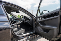 ポルシェ パナメーラ ﾍﾞｰｽｸﾞﾚｰﾄﾞ ｽﾎﾟｰﾂｸﾛﾉPKG　ﾌﾞﾗｯｸﾚｻﾞｰｼｰﾄ PCMﾅﾋﾞ CayPlay LEDﾗｲﾄ PASM/ｴｱｻｽ ｴﾝﾄﾘｰD ACC ﾚｰﾝﾃﾞｨﾊﾟｰﾁｬｰﾜｰﾆﾝｸﾞ ﾊﾟﾅﾒｰﾗﾃﾞｻﾞｲﾝ20ｲﾝﾁAW　2年保証