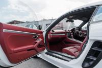 ポルシェ 718 ケイマン GTS ｽﾎﾟｰﾂｸﾛﾉPKG　ﾎﾞﾙﾄﾞｰﾚｯﾄﾞﾚｻﾞｰｲﾝﾃﾘｱ PCMﾅﾋﾞ ｽﾎﾟｴｸﾞ PASM GTｽﾎﾟｰﾂｽﾃｱ TPM ｵｰﾄｴｱｺﾝ ｷｾﾉﾝ 電格ﾐﾗｰ ｶﾚﾗS20ｲﾝﾁAW ﾊﾟｰｸｱｼｽﾄ　2年保証