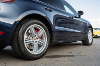 ポルシェ マカン ﾀｰﾎﾞ ﾊﾟｰﾌｫｰﾏﾝｽ ｽﾎﾟｰﾂｸﾛﾉPKG　1ｵｰﾅｰ 440ps ﾌﾞﾗｯｸﾚｻﾞｰｼｰﾄ PCMﾅﾋﾞTV ｱﾗｳﾝﾄﾞﾋﾞｭｰ ｽﾎﾟｴｸﾞ LED/PDLS+ PASM ｴﾝﾄﾘｰﾄﾞﾗｲﾌﾞ ｶｰﾎﾞﾝｲﾝﾃﾘｱP ﾏｶﾝﾃﾞｻﾞｲﾝ19ｲﾝﾁAW　2年保証