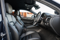 ポルシェ マカン ﾀｰﾎﾞ ﾊﾟｰﾌｫｰﾏﾝｽ ｽﾎﾟｰﾂｸﾛﾉPKG　1ｵｰﾅｰ 440ps ﾌﾞﾗｯｸﾚｻﾞｰｼｰﾄ PCMﾅﾋﾞTV ｱﾗｳﾝﾄﾞﾋﾞｭｰ ｽﾎﾟｴｸﾞ LED/PDLS+ PASM ｴﾝﾄﾘｰﾄﾞﾗｲﾌﾞ ｶｰﾎﾞﾝｲﾝﾃﾘｱP ﾏｶﾝﾃﾞｻﾞｲﾝ19ｲﾝﾁAW　2年保証