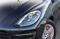 ポルシェ マカン ﾀｰﾎﾞ ﾊﾟｰﾌｫｰﾏﾝｽ ｽﾎﾟｰﾂｸﾛﾉPKG　1ｵｰﾅｰ 440ps ﾌﾞﾗｯｸﾚｻﾞｰｼｰﾄ PCMﾅﾋﾞTV ｱﾗｳﾝﾄﾞﾋﾞｭｰ ｽﾎﾟｴｸﾞ LED/PDLS+ PASM ｴﾝﾄﾘｰﾄﾞﾗｲﾌﾞ ｶｰﾎﾞﾝｲﾝﾃﾘｱP ﾏｶﾝﾃﾞｻﾞｲﾝ19ｲﾝﾁAW　2年保証