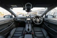 ポルシェ マカン ﾀｰﾎﾞ ﾊﾟｰﾌｫｰﾏﾝｽ ｽﾎﾟｰﾂｸﾛﾉPKG　1ｵｰﾅｰ 440ps ﾌﾞﾗｯｸﾚｻﾞｰｼｰﾄ PCMﾅﾋﾞTV ｱﾗｳﾝﾄﾞﾋﾞｭｰ ｽﾎﾟｴｸﾞ LED/PDLS+ PASM ｴﾝﾄﾘｰﾄﾞﾗｲﾌﾞ ｶｰﾎﾞﾝｲﾝﾃﾘｱP ﾏｶﾝﾃﾞｻﾞｲﾝ19ｲﾝﾁAW　2年保証