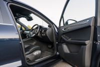 ポルシェ マカン ﾀｰﾎﾞ ﾊﾟｰﾌｫｰﾏﾝｽ ｽﾎﾟｰﾂｸﾛﾉPKG　1ｵｰﾅｰ 440ps ﾌﾞﾗｯｸﾚｻﾞｰｼｰﾄ PCMﾅﾋﾞTV ｱﾗｳﾝﾄﾞﾋﾞｭｰ ｽﾎﾟｴｸﾞ LED/PDLS+ PASM ｴﾝﾄﾘｰﾄﾞﾗｲﾌﾞ ｶｰﾎﾞﾝｲﾝﾃﾘｱP ﾏｶﾝﾃﾞｻﾞｲﾝ19ｲﾝﾁAW　2年保証