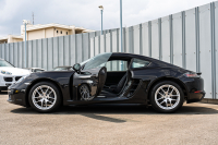 ポルシェ 718 ケイマン ﾍﾞｰｽｸﾞﾚｰﾄﾞ　ﾌﾞﾗｯｸﾊｰﾌﾚｻﾞｰｼｰﾄ ｼｰﾄﾋｰﾀｰ PCMﾅﾋﾞ AppleCarPlay ｷｾﾉﾝ ｵｰﾄｴｱｺﾝ TPM ﾊﾟﾄﾞﾙ 電格ﾐﾗｰ ｹｲﾏﾝ18ｲﾝﾁAW　2年保証