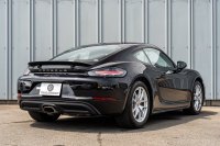 ポルシェ 718 ケイマン ﾍﾞｰｽｸﾞﾚｰﾄﾞ　ﾌﾞﾗｯｸﾊｰﾌﾚｻﾞｰｼｰﾄ ｼｰﾄﾋｰﾀｰ PCMﾅﾋﾞ AppleCarPlay ｷｾﾉﾝ ｵｰﾄｴｱｺﾝ TPM ﾊﾟﾄﾞﾙ 電格ﾐﾗｰ ｹｲﾏﾝ18ｲﾝﾁAW　2年保証