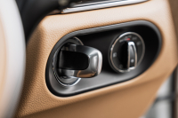 ポルシェ マカン S　ﾍﾞｰｼﾞｭﾊｰﾌﾚｻﾞｰｼｰﾄ ｼｰﾄﾋｰﾀｰ ﾊﾟﾉﾗﾏSR ｸﾗﾘｵﾝﾅﾋﾞTV ｴﾝﾄﾘｰD PDLS ﾊﾟｰｸｾﾝｻｰ BOSE ﾊﾟﾄﾞﾙ 911ﾀｰﾎﾞﾃﾞｻﾞｲﾝ21AW　2年保証