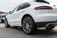 ポルシェ マカン S　ﾍﾞｰｼﾞｭﾊｰﾌﾚｻﾞｰｼｰﾄ ｼｰﾄﾋｰﾀｰ ﾊﾟﾉﾗﾏSR ｸﾗﾘｵﾝﾅﾋﾞTV ｴﾝﾄﾘｰD PDLS ﾊﾟｰｸｾﾝｻｰ BOSE ﾊﾟﾄﾞﾙ 911ﾀｰﾎﾞﾃﾞｻﾞｲﾝ21AW　2年保証