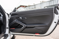 ポルシェ 911(Type991.1) ｶﾚﾗ4　MY16 ﾌﾞﾗｯｸﾚｻﾞｰｽﾎﾟｰﾂｼｰﾄ ｼｰﾄﾋｰﾀｰ ﾅﾋﾞTV ｽﾎﾟｰﾂﾃﾞｻﾞｲﾝｽﾃｱ 電格ﾐﾗｰ ｷｾﾉﾝ ｵｰﾄｴｱｺﾝ ｶﾚﾗ19ｲﾝﾁAW 　2年保証