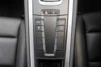 ポルシェ 911(Type991.1) ｶﾚﾗ4　MY16 ﾌﾞﾗｯｸﾚｻﾞｰｽﾎﾟｰﾂｼｰﾄ ｼｰﾄﾋｰﾀｰ ﾅﾋﾞTV ｽﾎﾟｰﾂﾃﾞｻﾞｲﾝｽﾃｱ 電格ﾐﾗｰ ｷｾﾉﾝ ｵｰﾄｴｱｺﾝ ｶﾚﾗ19ｲﾝﾁAW 　2年保証