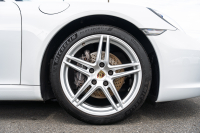 ポルシェ 911(Type991.2) ｶﾚﾗ　MY17 後期ﾓﾃﾞﾙ ﾌﾞﾗｯｸﾚｻﾞｰｼｰﾄ ｼｰﾄﾋｰﾀｰ PCMﾅﾋﾞ ﾌﾙｾｸﾞTV AppleCarPlay PASM ﾊﾟﾄﾞﾙｼﾌﾄ ｷｾﾉﾝ ﾊﾟｰｸｱｼｽﾄ TPM ｶﾚﾗ19ｲﾝﾁAW　2年保証