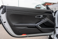 ポルシェ 911(Type991.2) ｶﾚﾗ　MY17 後期ﾓﾃﾞﾙ ﾌﾞﾗｯｸﾚｻﾞｰｼｰﾄ ｼｰﾄﾋｰﾀｰ PCMﾅﾋﾞ ﾌﾙｾｸﾞTV AppleCarPlay PASM ﾊﾟﾄﾞﾙｼﾌﾄ ｷｾﾉﾝ ﾊﾟｰｸｱｼｽﾄ TPM ｶﾚﾗ19ｲﾝﾁAW　2年保証