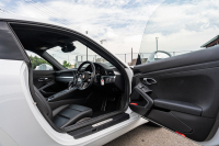 ポルシェ 911(Type991.2) ｶﾚﾗ　MY17 後期ﾓﾃﾞﾙ ﾌﾞﾗｯｸﾚｻﾞｰｼｰﾄ ｼｰﾄﾋｰﾀｰ PCMﾅﾋﾞ ﾌﾙｾｸﾞTV AppleCarPlay PASM ﾊﾟﾄﾞﾙｼﾌﾄ ｷｾﾉﾝ ﾊﾟｰｸｱｼｽﾄ TPM ｶﾚﾗ19ｲﾝﾁAW　2年保証