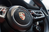 ポルシェ マカン S ｽﾎﾟｰﾂｸﾛﾉPKG　ﾚｻﾞｰPKG(ﾌﾞﾗｯｸ/ｶﾞｰﾈｯﾄﾚｯﾄﾞ) ﾋｰﾀｰ&ﾍﾞﾝﾁﾚｰﾀｰ ﾊﾟﾉﾗﾏSR PCMﾅﾋﾞ CarPlay PDLS+ PASM ｴﾝﾄﾘｰﾄﾞﾗｲﾌﾞ ACC ﾏｶﾝﾀｰﾎﾞ20ｲﾝﾁAW　2年保証