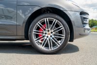 ポルシェ マカン ﾀｰﾎﾞ　ｶﾞｰﾈｯﾄﾚｯﾄﾞﾚｻﾞｰｼｰﾄ PCMﾅﾋﾞｱﾗｳﾝﾄﾞﾋﾞｭｰ Carplay LED/PDLS+ PASM ｴﾝﾄﾘｰﾄﾞﾗｲﾌﾞ ﾚｰﾝﾃﾞﾊﾟｰﾁｬｰﾜｰﾆﾝｸﾞ 911ﾀｰﾎﾞﾃﾞｻﾞｲﾝ21ｲﾝﾁAW　2年保証