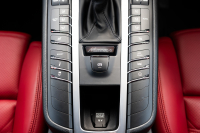 ポルシェ マカン ﾀｰﾎﾞ　ｶﾞｰﾈｯﾄﾚｯﾄﾞﾚｻﾞｰｼｰﾄ PCMﾅﾋﾞｱﾗｳﾝﾄﾞﾋﾞｭｰ Carplay LED/PDLS+ PASM ｴﾝﾄﾘｰﾄﾞﾗｲﾌﾞ ﾚｰﾝﾃﾞﾊﾟｰﾁｬｰﾜｰﾆﾝｸﾞ 911ﾀｰﾎﾞﾃﾞｻﾞｲﾝ21ｲﾝﾁAW　2年保証