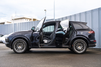 ポルシェ カイエン ﾌﾟﾗﾁﾅｴﾃﾞｨｼｮﾝ　特別仕様車 1ｵｰﾅｰ 後期ﾓﾃﾞﾙ ﾌﾞﾗｯｸﾊｰﾌﾚｻﾞｰ PCMﾅﾋﾞ 地ﾃﾞｼﾞﾁｭｰﾅｰ CarPlay PDLS BOSE ｸﾙｺﾝ ﾊﾟｰｸｱｼｽﾄ RSｽﾊﾟｲﾀﾞｰ20ｲﾝﾁAW　2年保証