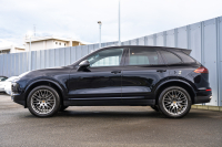 ポルシェ カイエン ﾌﾟﾗﾁﾅｴﾃﾞｨｼｮﾝ　特別仕様車 1ｵｰﾅｰ 後期ﾓﾃﾞﾙ ﾌﾞﾗｯｸﾊｰﾌﾚｻﾞｰ PCMﾅﾋﾞ 地ﾃﾞｼﾞﾁｭｰﾅｰ CarPlay PDLS BOSE ｸﾙｺﾝ ﾊﾟｰｸｱｼｽﾄ RSｽﾊﾟｲﾀﾞｰ20ｲﾝﾁAW　2年保証