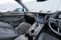 ポルシェ マカン S　ﾌﾞﾗｯｸﾊｰﾌﾚｻﾞｰｼｰﾄ ｸﾗﾘｵﾝﾅﾋﾞ ﾌﾙｾｸﾞTV BTｵｰﾃﾞｨｵ PDLS/ｷｾﾉﾝﾗｲﾄ ﾊﾟｰｸｱｼｽﾄ ｵｰﾄﾃｰﾙｹﾞｰﾄ ｶﾗｰｸﾚｽﾄｾﾝﾀｰｷｬｯﾌﾟ ﾏｶﾝﾀｰﾎﾞ19ｲﾝﾁAW　2年保証