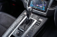 ポルシェ マカン S　ﾌﾞﾗｯｸﾊｰﾌﾚｻﾞｰｼｰﾄ ｸﾗﾘｵﾝﾅﾋﾞ ﾌﾙｾｸﾞTV BTｵｰﾃﾞｨｵ PDLS/ｷｾﾉﾝﾗｲﾄ ﾊﾟｰｸｱｼｽﾄ ｵｰﾄﾃｰﾙｹﾞｰﾄ ｶﾗｰｸﾚｽﾄｾﾝﾀｰｷｬｯﾌﾟ ﾏｶﾝﾀｰﾎﾞ19ｲﾝﾁAW　2年保証