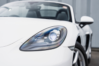 ポルシェ 718 ボクスター ﾍﾞｰｽｸﾞﾚｰﾄﾞ ｽﾎﾟｰﾂｸﾛﾉPKG　ﾌﾞﾗｯｸﾊｰﾌﾚｻﾞｰｼｰﾄ ｼｰﾄﾋｰﾀｰ ﾌﾞﾗｯｸｿﾌﾄﾄｯﾌﾟ PCMﾅﾋﾞ CarPlay ｷｾﾉﾝ ｵｰﾄｴｱｺﾝ TPM ﾊﾟｰｸｱｼｽﾄ 電格ﾐﾗｰ ﾎﾞｸｽﾀｰ18ｲﾝﾁAW　2年保証