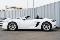 ポルシェ 718 ボクスター ﾍﾞｰｽｸﾞﾚｰﾄﾞ ｽﾎﾟｰﾂｸﾛﾉPKG　ﾌﾞﾗｯｸﾊｰﾌﾚｻﾞｰｼｰﾄ ｼｰﾄﾋｰﾀｰ ﾌﾞﾗｯｸｿﾌﾄﾄｯﾌﾟ PCMﾅﾋﾞ CarPlay ｷｾﾉﾝ ｵｰﾄｴｱｺﾝ TPM ﾊﾟｰｸｱｼｽﾄ 電格ﾐﾗｰ ﾎﾞｸｽﾀｰ18ｲﾝﾁAW　2年保証