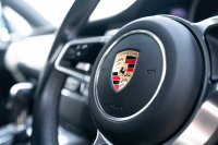 ポルシェ マカン GTS ｽﾎﾟｰﾂｸﾛﾉPKG　ﾌﾞﾗｯｸﾊｰﾌﾚｻﾞｰｼｰﾄ ﾊﾟﾉﾗﾏSR PCM AppleCarPlay ｽﾎﾟｴｸﾞﾊﾟﾄﾞﾙ  PASM PDLS ｸﾙｺﾝ RSｽﾊﾟｲﾀﾞｰ20AW　2年保証