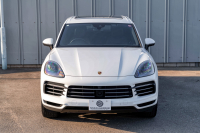 ポルシェ カイエン ﾍﾞｰｽｸﾞﾚｰﾄﾞ　ﾌﾞﾗｯｸﾚｻﾞｰｼｰﾄ ﾊﾟﾉﾗﾏSR PCMﾅﾋﾞ CarPlay ｴﾝﾄﾘｰﾄﾞﾗｲﾌﾞ ACC ｱﾗｳﾝﾄﾞﾋﾞｭｰ ｶｲｴﾝﾃﾞｻﾞｲﾝ20AW ﾚｰﾝﾁｪﾝｼﾞｱｼｽﾄ TPM　2年保証