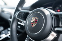 ポルシェ カイエン ﾍﾞｰｽｸﾞﾚｰﾄﾞ　ﾌﾞﾗｯｸﾚｻﾞｰｼｰﾄ ﾊﾟﾉﾗﾏSR PCMﾅﾋﾞ CarPlay ｴﾝﾄﾘｰﾄﾞﾗｲﾌﾞ ACC ｱﾗｳﾝﾄﾞﾋﾞｭｰ ｶｲｴﾝﾃﾞｻﾞｲﾝ20AW ﾚｰﾝﾁｪﾝｼﾞｱｼｽﾄ TPM　2年保証