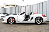 ポルシェ ボクスター(Type981) ﾍﾞｰｽｸﾞﾚｰﾄﾞ ｽﾎﾟｰﾂｸﾛﾉPKG　ﾌﾞﾗｯｸﾚｻﾞｰｲﾝﾃﾘｱ ｼｰﾄﾋｰﾀｰ&ﾍﾞﾝﾁﾚｰﾀｰ ﾚｯﾄﾞｿﾌﾄﾄｯﾌﾟ ﾅﾋﾞTV ｽﾎﾟｰﾂﾃﾞｻﾞｲﾝｽﾃｱﾘﾝｸﾞ PDLS ﾎﾞｸｽﾀｰ18ｲﾝﾁAW　2年保証