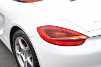 ポルシェ ボクスター(Type981) ﾍﾞｰｽｸﾞﾚｰﾄﾞ ｽﾎﾟｰﾂｸﾛﾉPKG　ﾌﾞﾗｯｸﾚｻﾞｰｲﾝﾃﾘｱ ｼｰﾄﾋｰﾀｰ&ﾍﾞﾝﾁﾚｰﾀｰ ﾚｯﾄﾞｿﾌﾄﾄｯﾌﾟ ﾅﾋﾞTV ｽﾎﾟｰﾂﾃﾞｻﾞｲﾝｽﾃｱﾘﾝｸﾞ PDLS ﾎﾞｸｽﾀｰ18ｲﾝﾁAW　2年保証