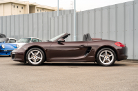 ポルシェ ボクスター(Type981) ﾍﾞｰｽｸﾞﾚｰﾄﾞ　2013年ﾓﾃﾞﾙ 1ｵｰﾅｰ ﾌﾞﾗｯｸﾚｻﾞｰｼｰﾄ ｼｰﾄﾋｰﾀｰ ﾌﾞﾗｳﾝｿﾌﾄﾄｯﾌﾟ ﾅﾋﾞTV PDLS ﾊﾟｰｸｱｼｽﾄ 電動ﾄﾞｱﾐﾗｰ ﾎﾞｸｽﾀｰ18ｲﾝﾁAW　2年保証