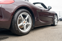 ポルシェ ボクスター(Type981) ﾍﾞｰｽｸﾞﾚｰﾄﾞ　2013年ﾓﾃﾞﾙ 1ｵｰﾅｰ ﾌﾞﾗｯｸﾚｻﾞｰｼｰﾄ ｼｰﾄﾋｰﾀｰ ﾌﾞﾗｳﾝｿﾌﾄﾄｯﾌﾟ ﾅﾋﾞTV PDLS ﾊﾟｰｸｱｼｽﾄ 電動ﾄﾞｱﾐﾗｰ ﾎﾞｸｽﾀｰ18ｲﾝﾁAW　2年保証