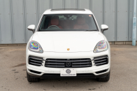 ポルシェ カイエン ﾍﾞｰｽｸﾞﾚｰﾄﾞ　ﾌﾞﾗｯｸ/ﾎﾞﾙﾄﾞｰﾚｯﾄﾞﾂｰﾄﾝｲﾝﾃ ﾊﾟﾉﾗﾏSR PCMﾅﾋﾞ CarPlay ｴﾝﾄﾘｰﾄﾞﾗｲﾌﾞ ACC ｱﾗｳﾝﾄﾞﾋﾞｭｰ TPM ｶｲｴﾝﾃﾞｻﾞｲﾝ20AW　2年保証