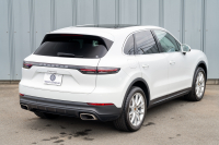 ポルシェ カイエン ﾍﾞｰｽｸﾞﾚｰﾄﾞ　ﾌﾞﾗｯｸ/ﾎﾞﾙﾄﾞｰﾚｯﾄﾞﾂｰﾄﾝｲﾝﾃ ﾊﾟﾉﾗﾏSR PCMﾅﾋﾞ CarPlay ｴﾝﾄﾘｰﾄﾞﾗｲﾌﾞ ACC ｱﾗｳﾝﾄﾞﾋﾞｭｰ TPM ｶｲｴﾝﾃﾞｻﾞｲﾝ20AW　2年保証